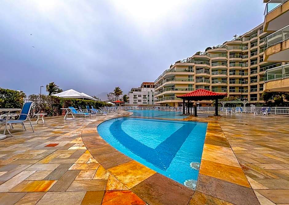 Flat a beira mar no Recreio dos Bandeirantes RJ