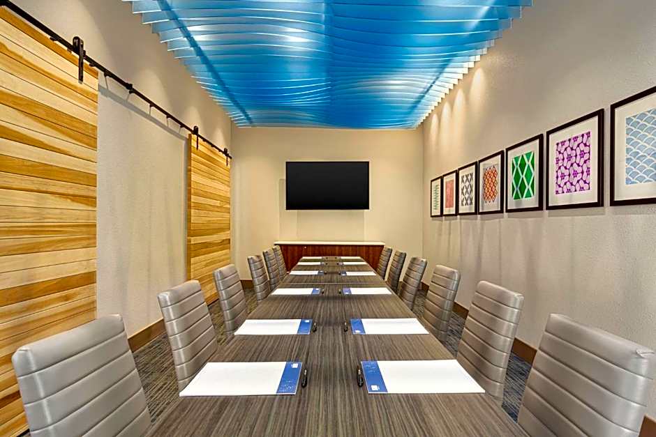 Holiday Inn Express & Suites Hayward - Castro Valley by IHG