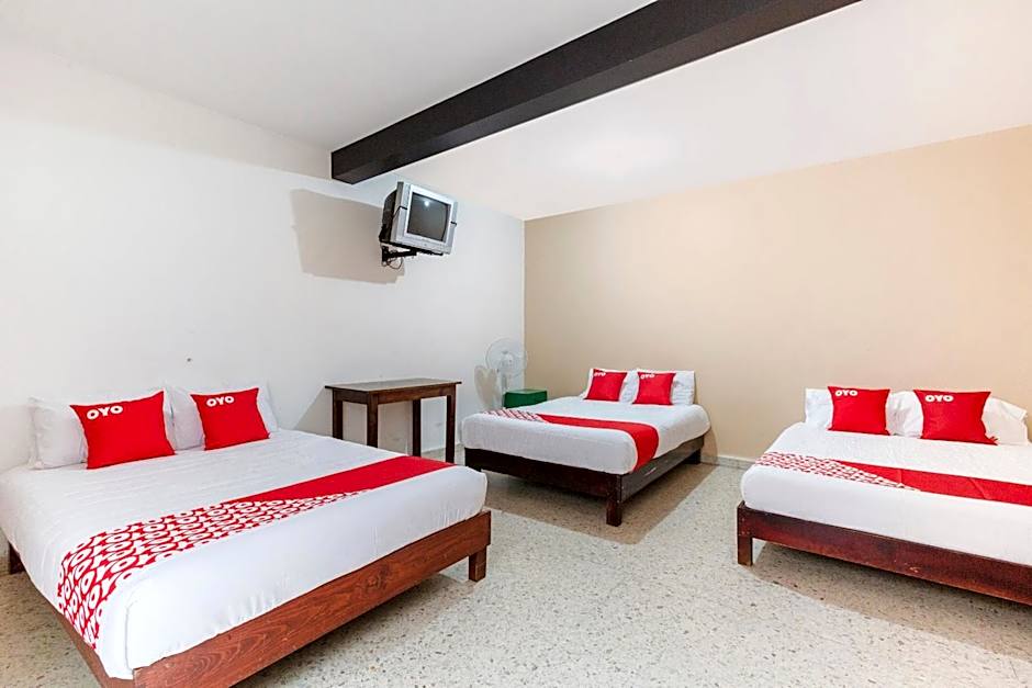 OYO Hotel Emperador