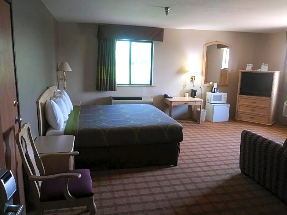 Super 8 by Wyndham Albuquerque West/Coors Blvd