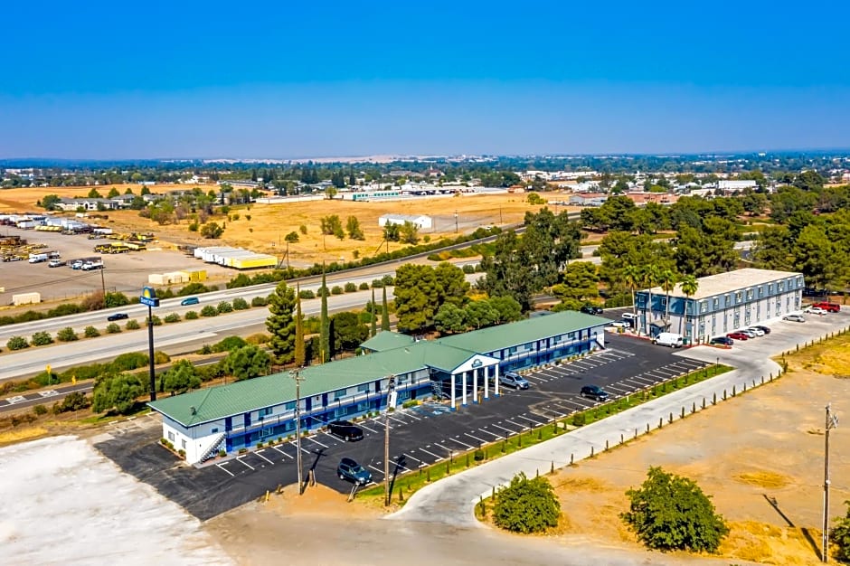 Days Inn by Wyndham Red Bluff