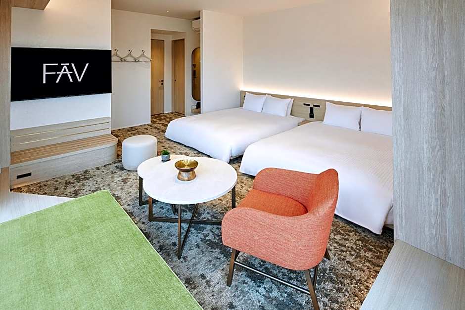 FAV LUX Kagoshima Tenmonkan