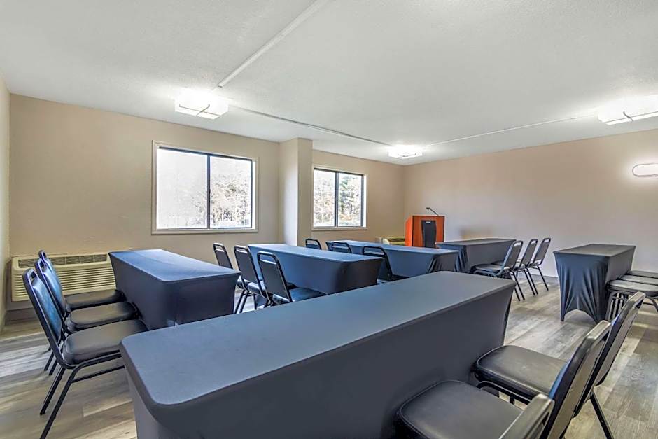 Country Inn & Suites by Radisson, Atlanta Airport South, GA