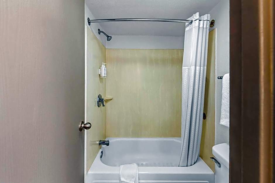 Days Inn by Wyndham Independence