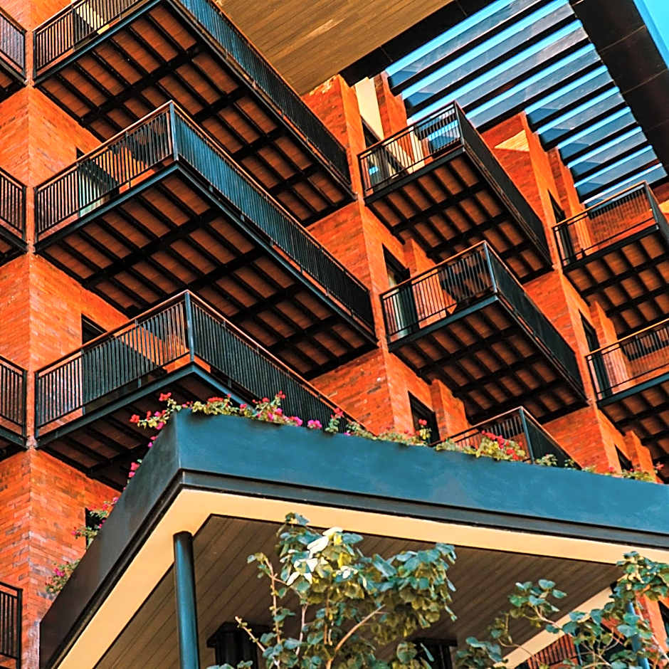 Flamboyan Hotel & Residences