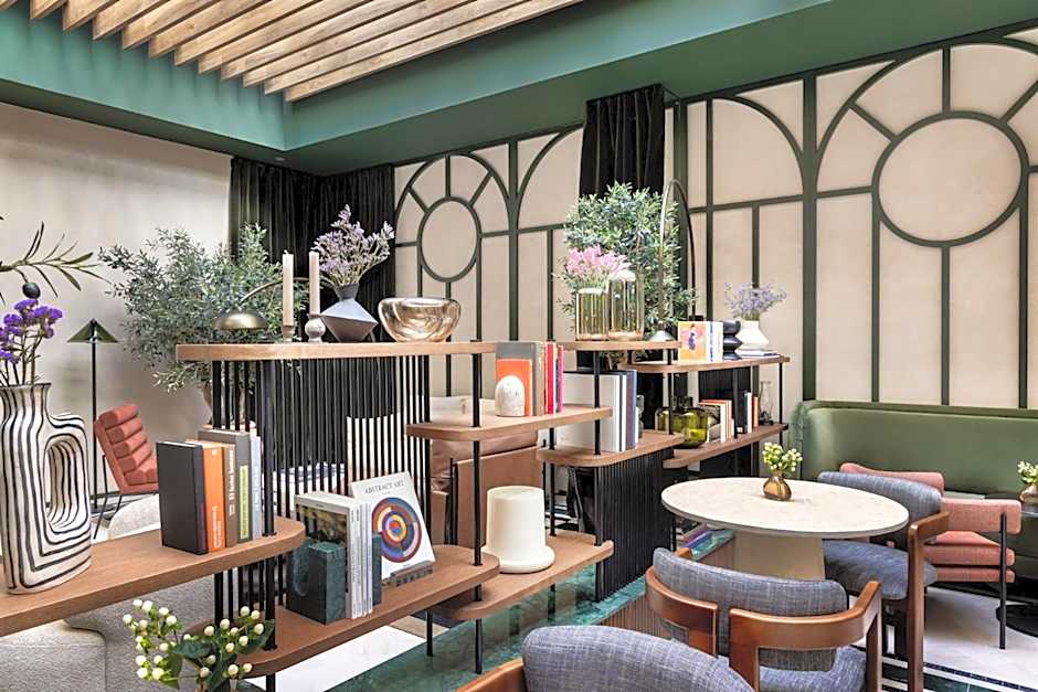 TOTEM Madrid, a Small Luxury Hotel of the World