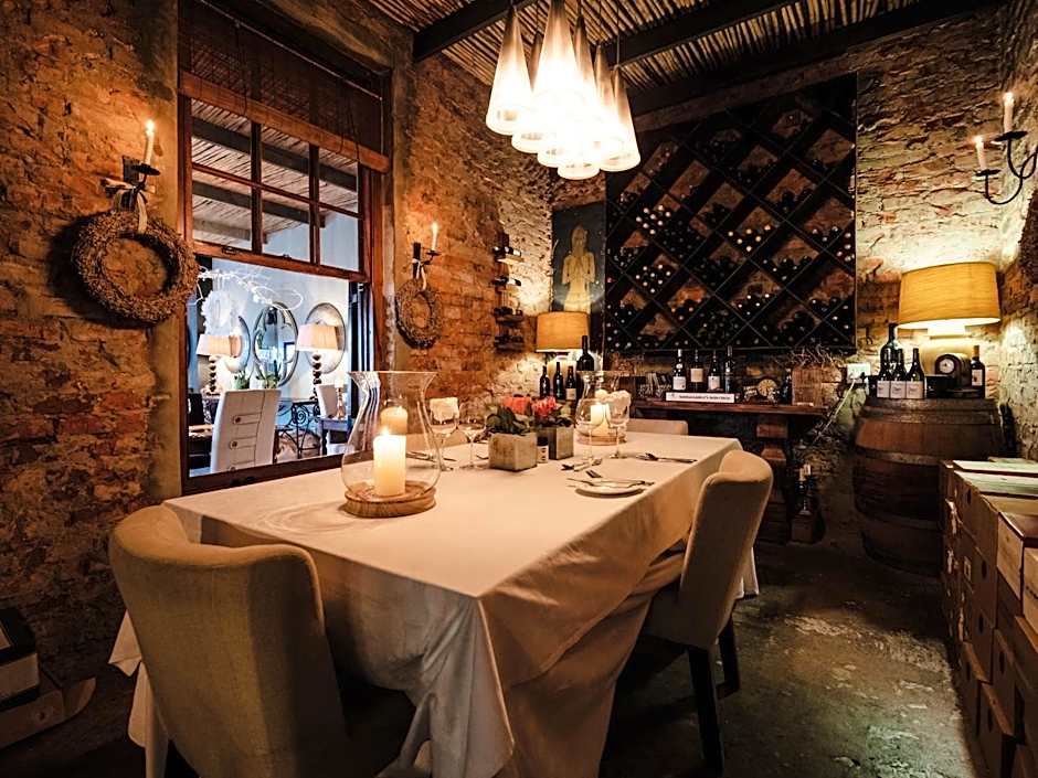 Lairds Lodge Country Estate