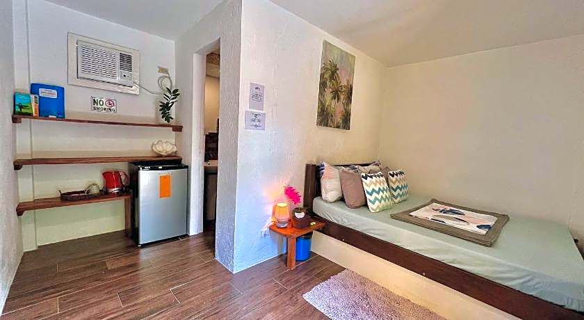 Apo Diver Beach Accomodation