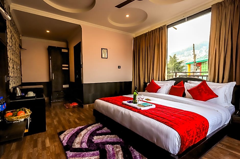Hotel Holiday Hill