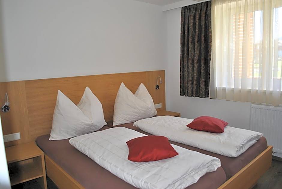 Photo 1 of 7 of Double Room