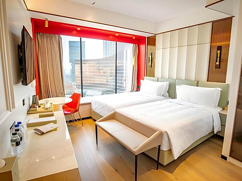 Yoho Resorts World Hotel – Macao (Macau), AK