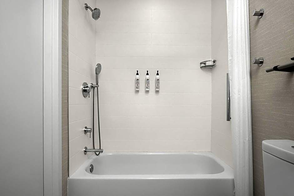 Delta Hotels by Marriott Colonial Heights