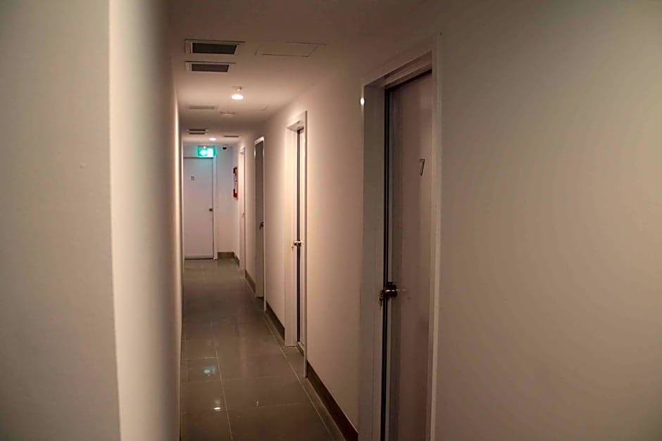 Quokka Backpackers Hostel Perth - note - Valid passport required to check in