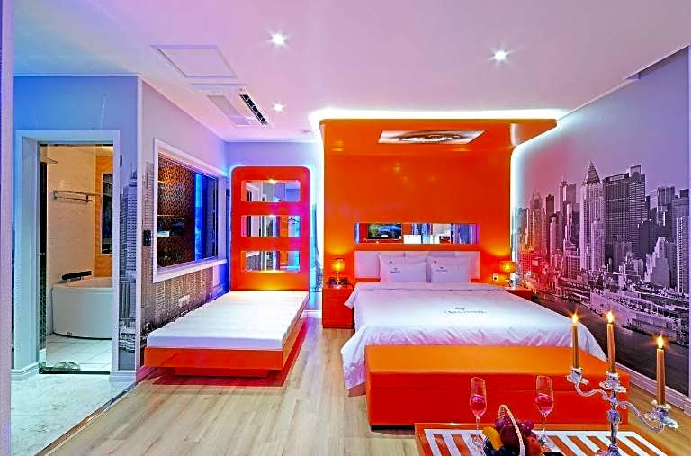 Zara Hotel Peace Square