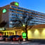 La Quinta Inn & Suites by Wyndham Secaucus Meadowlands