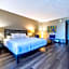 The Highlander Hotel Iowa City, an Ascend Collection Hotel