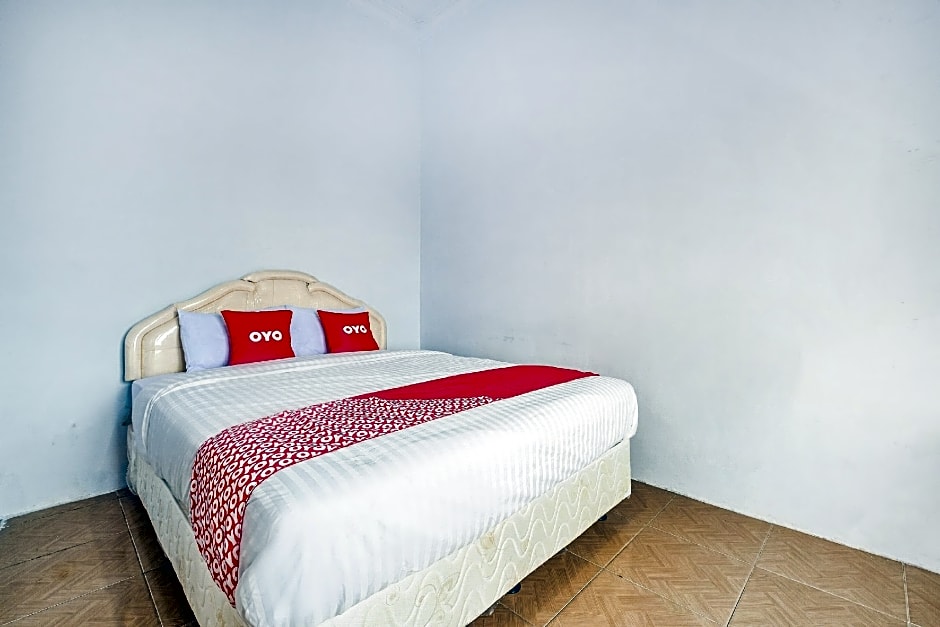 OYO 1906 Zhafira Guest House Syariah