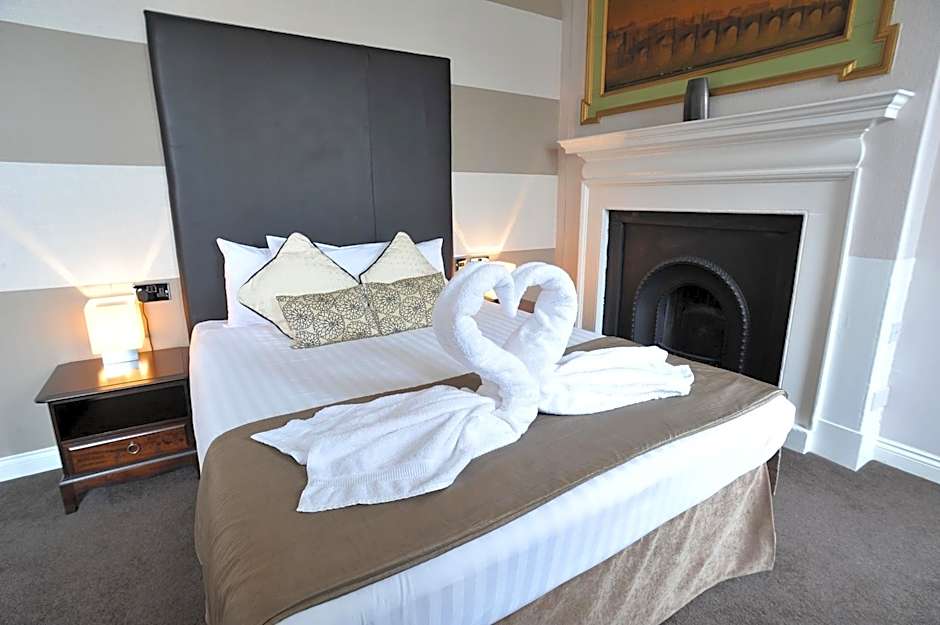 The Kings Arms Hotel