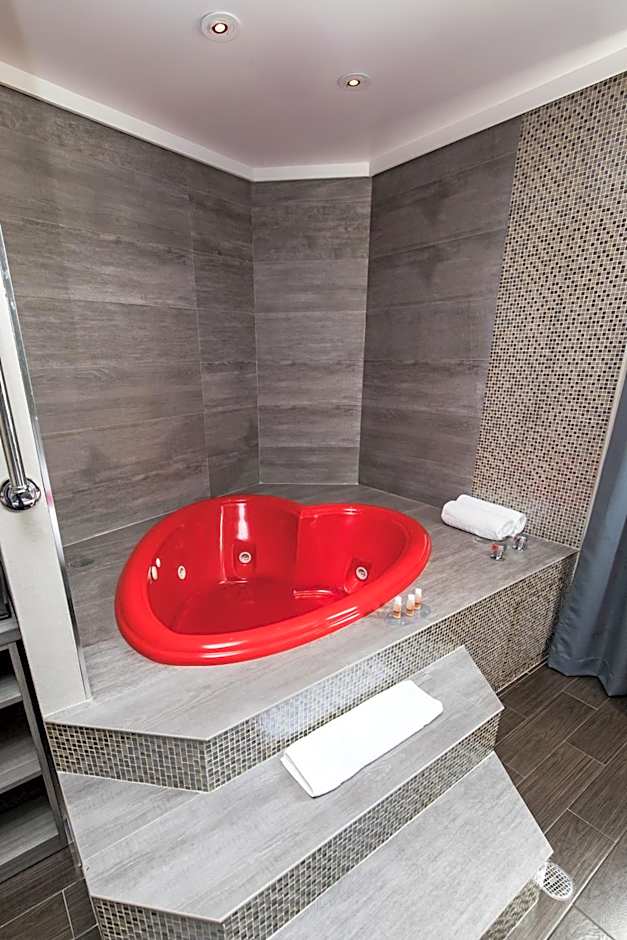 Ramada by Wyndham Bronx
