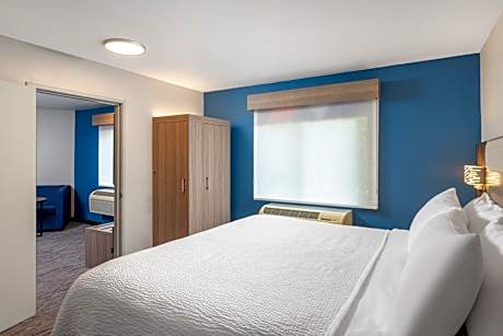 King Suite with Sofa Bed