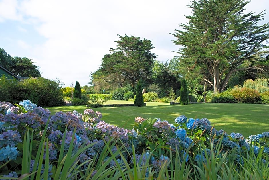 Ballylickey House and Garden Lodges