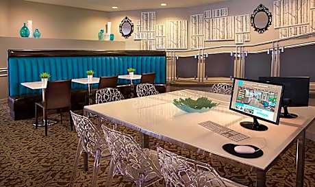 Toronto Don Valley Hotel and Suites