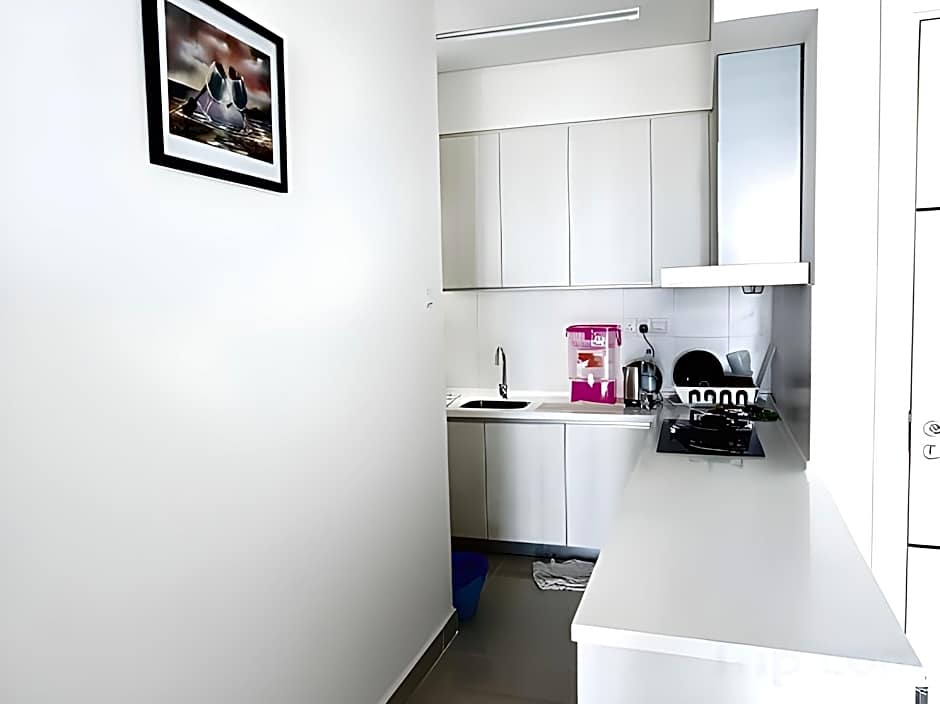 Holi 1Medini Suites Legoland