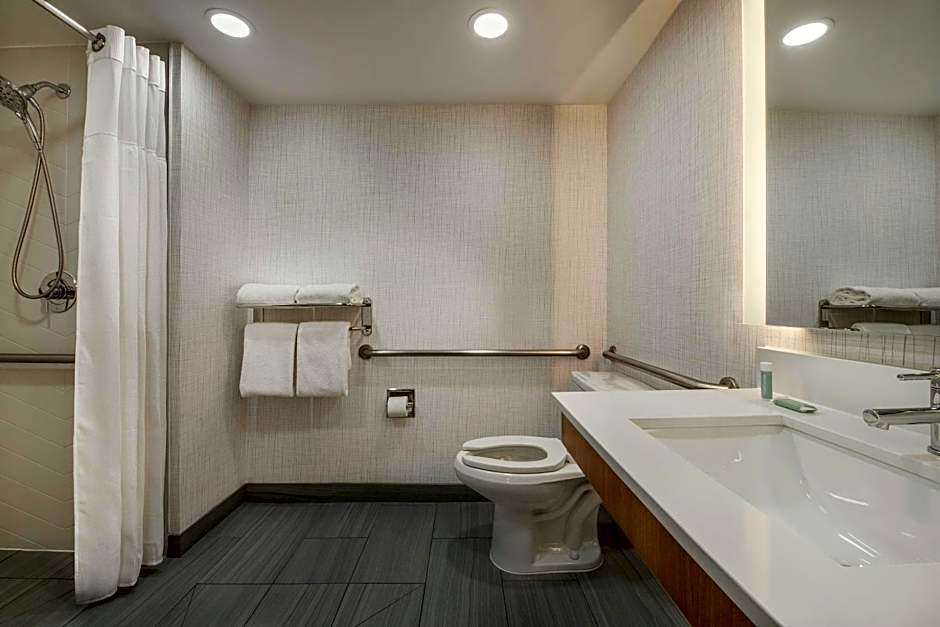 Fairfield Inn & Suites by Marriott Oakland Hayward