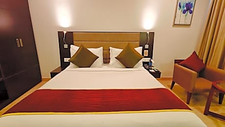 Large Double or Twin Room