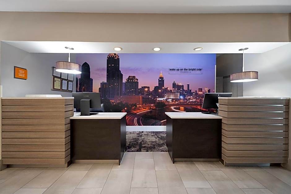 La Quinta Inn & Suites by Wyndham Atlanta Stockbridge