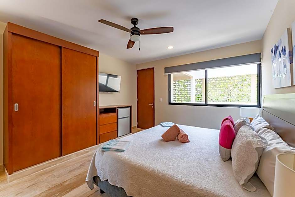 Luxury Apt Gym Jacuzzi WIFI Starlink