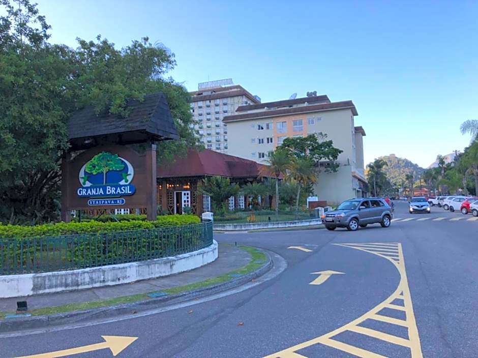 Flat Garden Itaipava