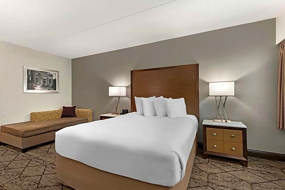 Best Western Plus Longbranch Hotel & Convention Center