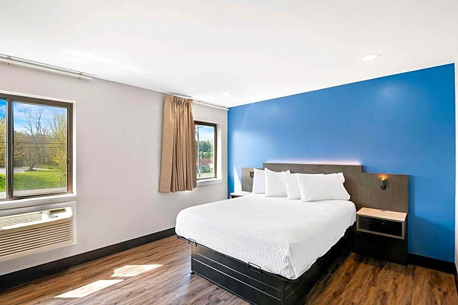 Econo Lodge Bethel - Danbury