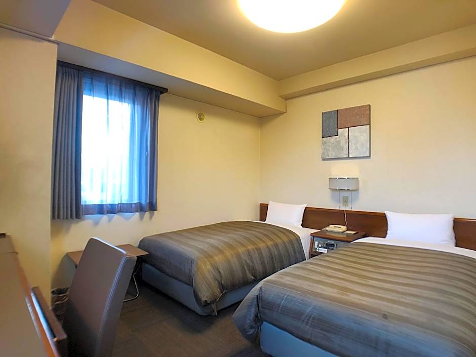 Hotel Route-Inn Ueda -Kokudou 18 Gou-