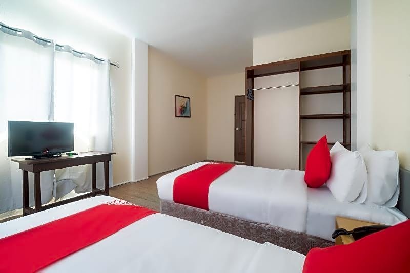 OYO 162 The West Inn