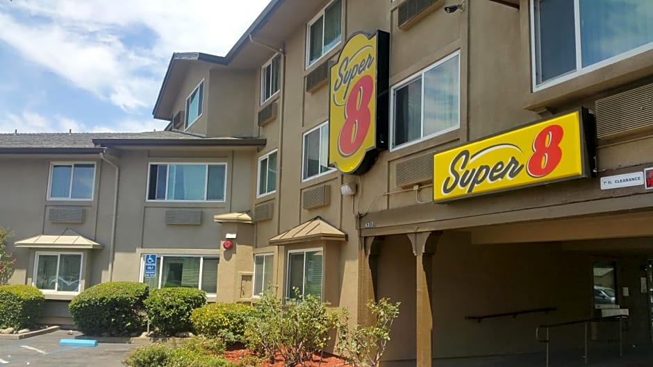 Super 8 by Wyndham Sacramento North