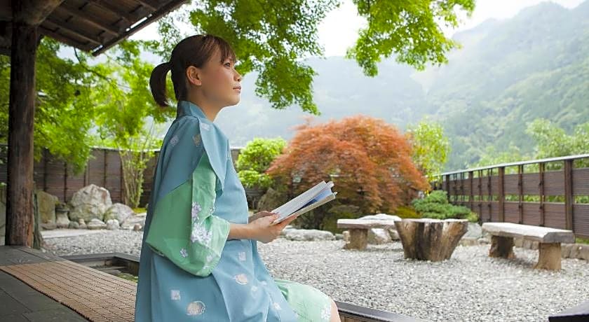 Iya Onsen Hotel Kazurabashi