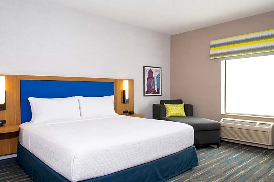 Hampton Inn & Suites Chicago/St. Charles