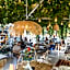 W Suites by Estia ex Camelot