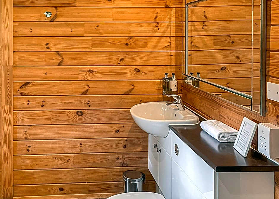 Glen Clova Lodges