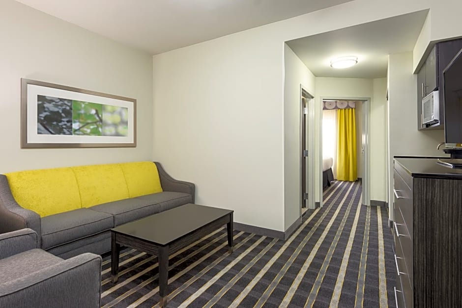 Holiday Inn Express and Suites Norman, an IHG Hotel