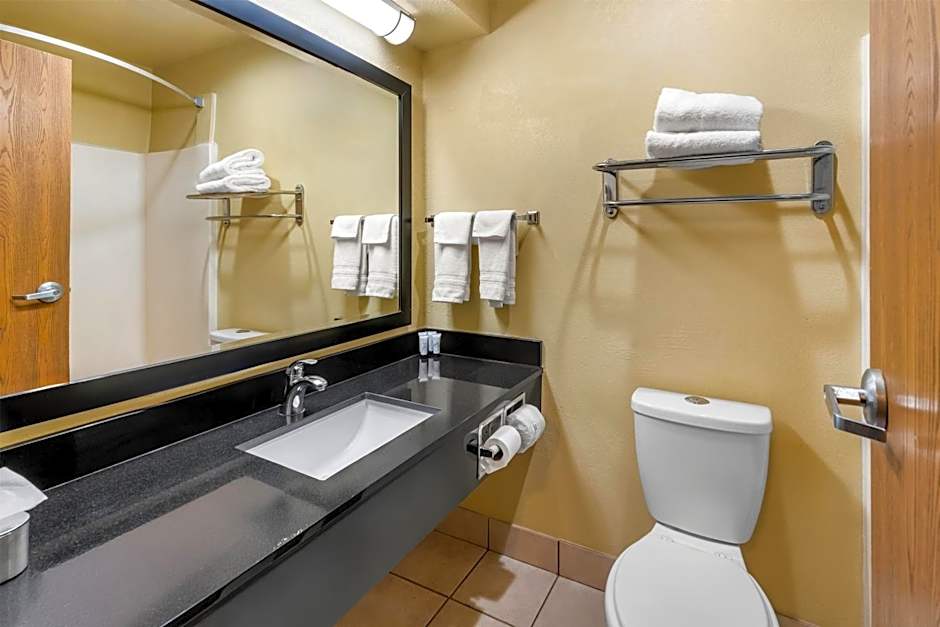 Red Lion Inn & Suites Blue Springs