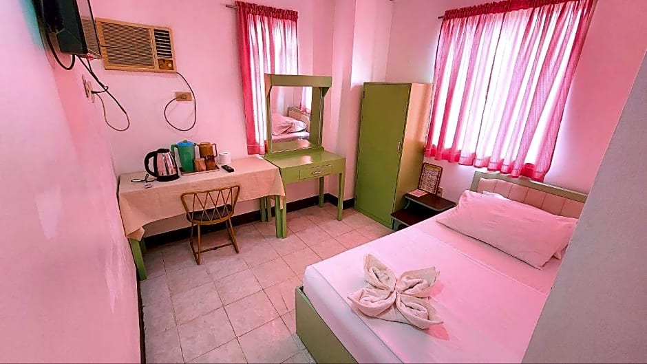 Demiren Hotel and Restaurant