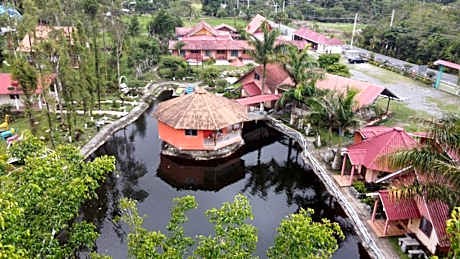 Cabañas Mountain River Lake Inn