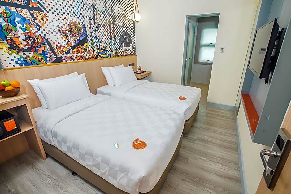 Go Hotels Plus Naga