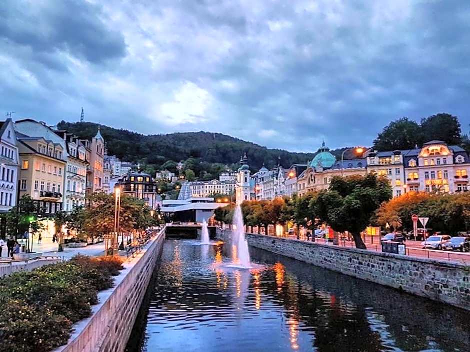 Slunecni Lazne Apartments