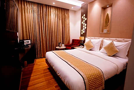 Deluxe Room with Free Airport Pickup