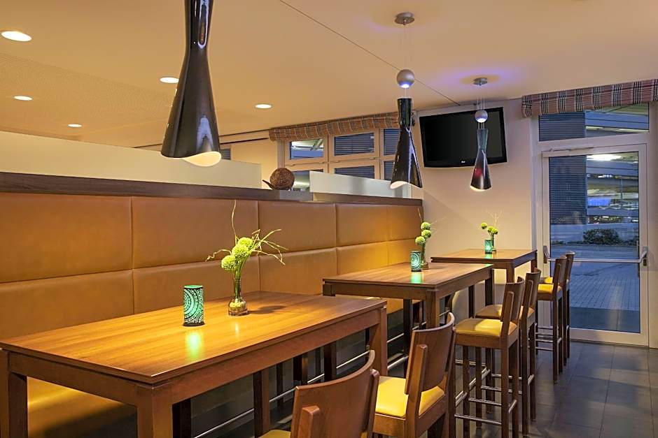 Holiday Inn Express Bremen Airport By IHG