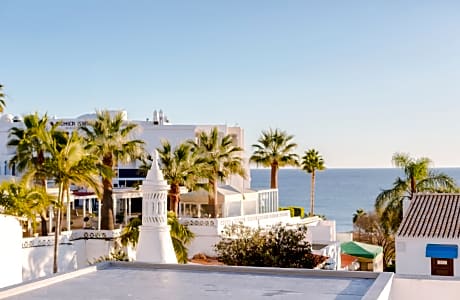 One Bedroom Apartment 2 Adults & 1 Child